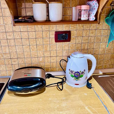 Boulevard Cozy Retreat With Easy Self-check-secure Lockbox Access *