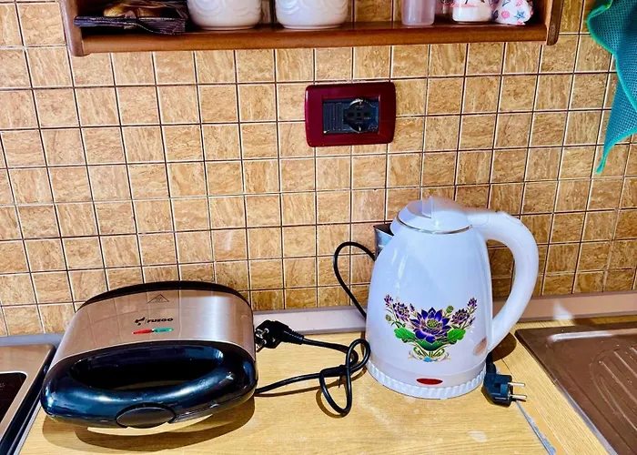 Boulevard Cozy Retreat With Easy Self-check-secure Lockbox Access *